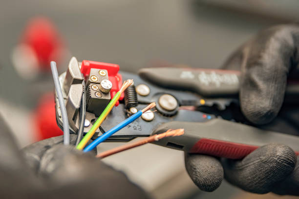 Best Local Electrician Companies  in Harrison, WI